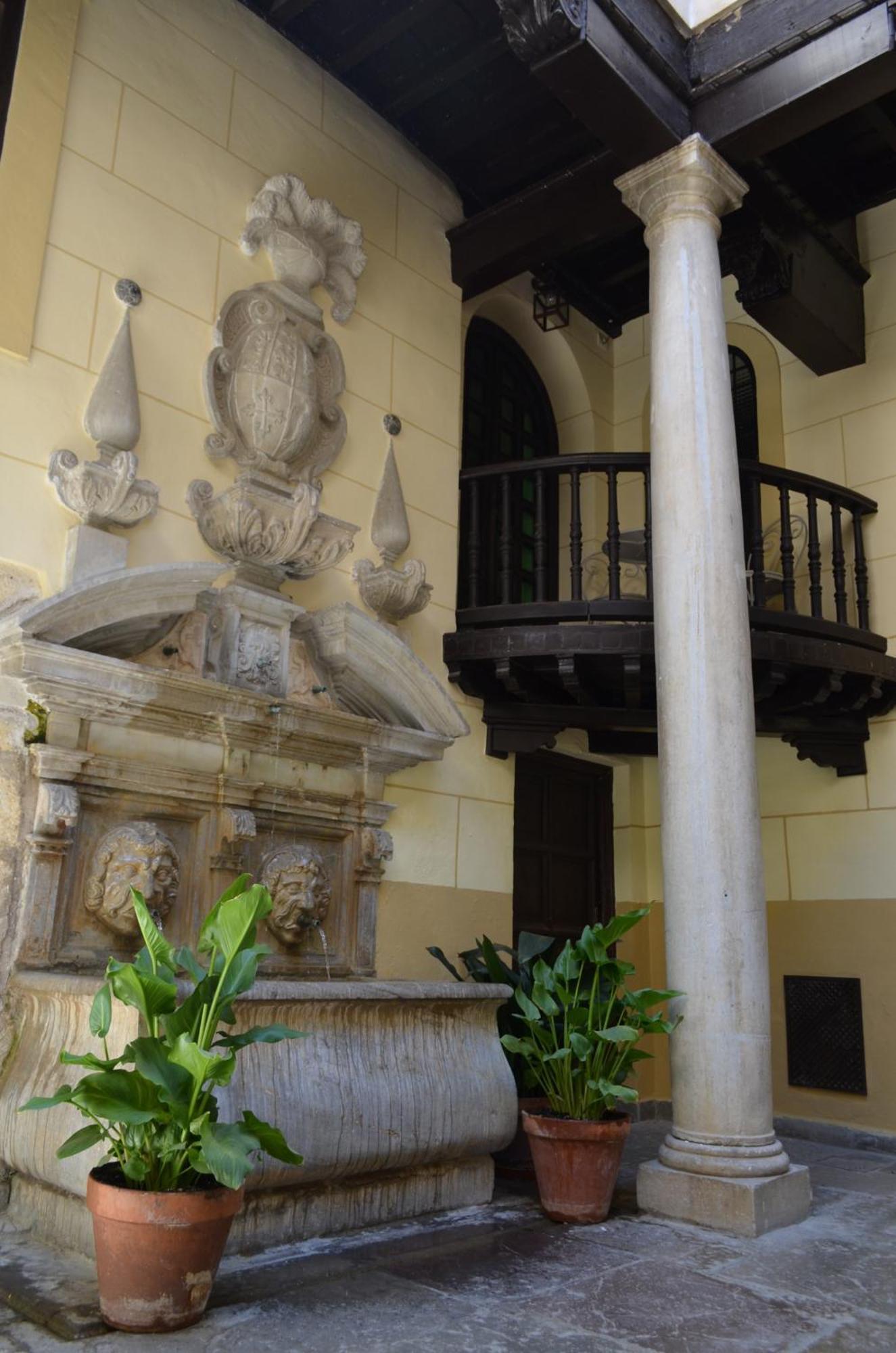 Palacio de Mariana Pineda Granada Exterior foto